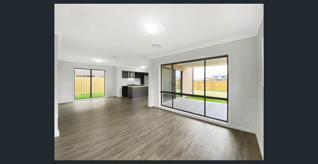 Beautiful Family Home - Photo 1