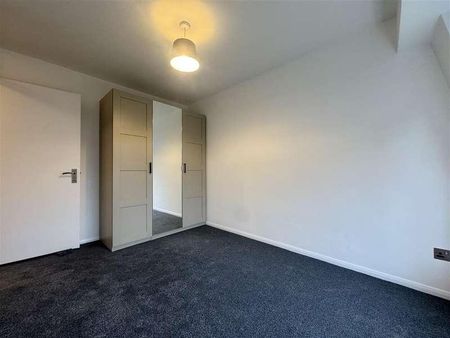 Anstey Lodge, Wellington Road, EN1 - Photo 2