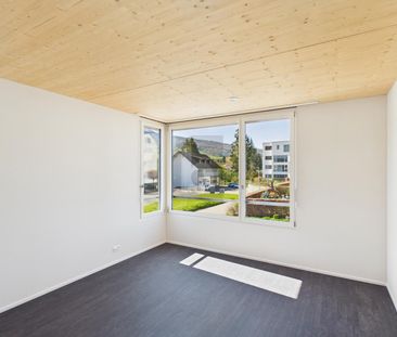 SMALL BUT NICE – HIGH-QUALITY WITH GARDEN SEATING! - Photo 2