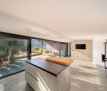ACCOGLIENTE CASA CON GIARDINO E VISTA LAGO - Foto 2