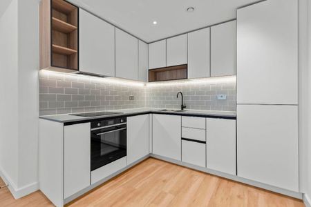 Fairbank House, Beaufort Park, NW9 - Photo 2