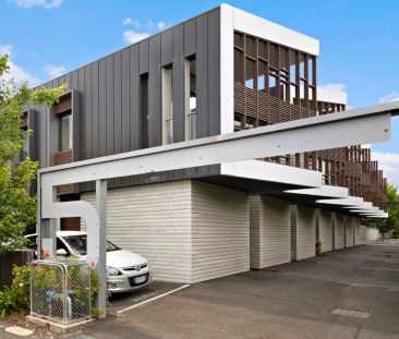 Spacious Townhouse in the Heart of Richmond - Photo 5