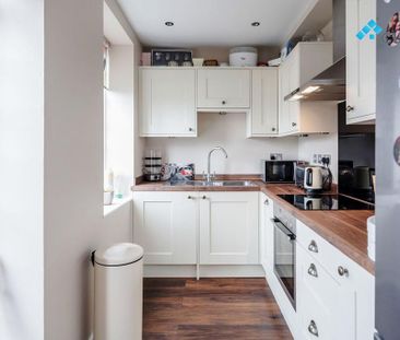 2 bedroom maisonette to rent - Photo 5