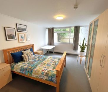 6 bedroom house to rent - Photo 4