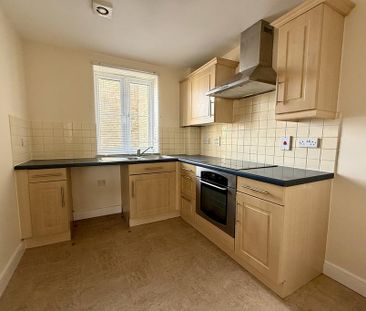 2 bedroom flat to rent - Photo 3