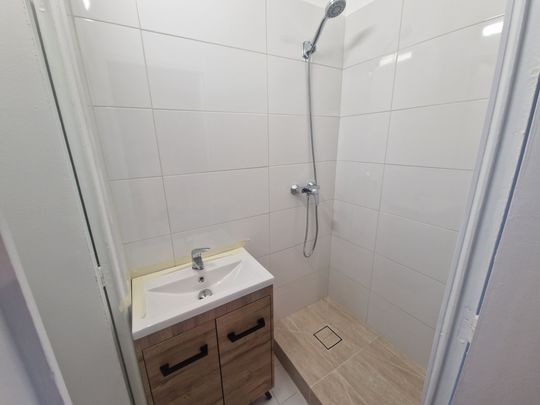 Location Appartement 2 pièces 49m² TOULON 83000 - Photo 1