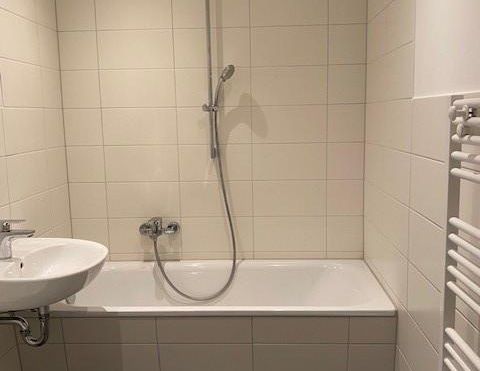 SO wohnt nicht jeder! - 3-Raum-Whg. mit schönem Grundriss in Markersdorf! - Photo 1