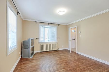 For Lease - 3927 Bloor Street, Toronto, Ontario - Photo 3