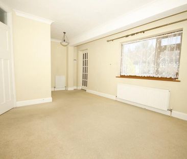 3 bedroom detached house to rent - Photo 5