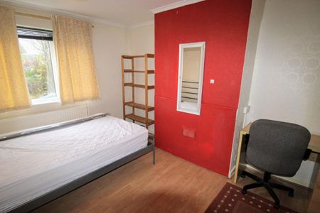 5 bedroom terraced house to rent - Photo 2