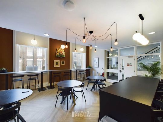 Studio to rent - Photo 1