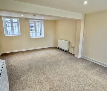 3 bedroom Delightful Three Bedroom Cottage to rent - Photo 3