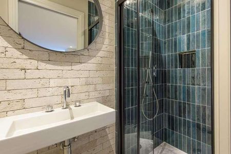 Howitt Road, Belsize, NW3 - Photo 2