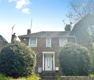 4 bedroom semi-detached house to rent - Photo 6