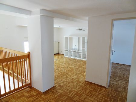 Gemütliche, geräumige und sonnige Maisonette-Mietwohnung mit guter Raumaufteilung …! - Photo 5