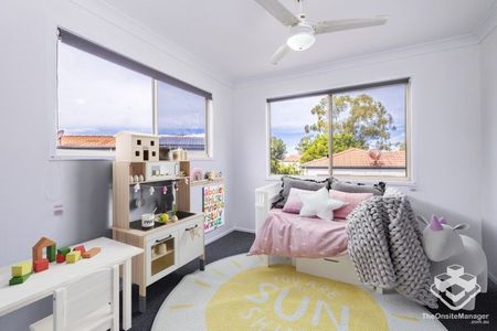 NEWLY RENOVATED HOME! - Photo 3