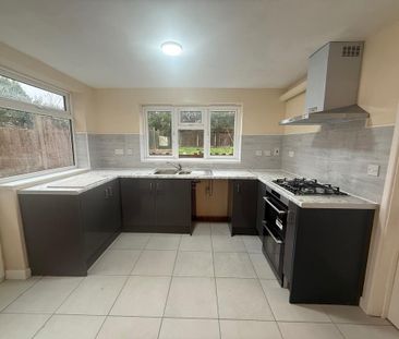 3 bedroom terraced house to rent - Photo 5