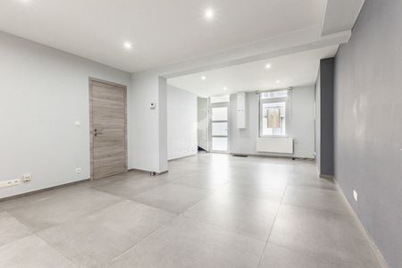 Huis te huur in Fayt-Lez-Manage - Photo 2