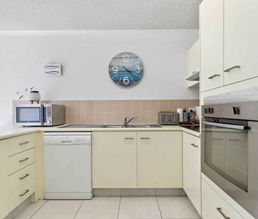 FURNISHED Two Bedroom Apartment in Coolum Beach! - Photo 6