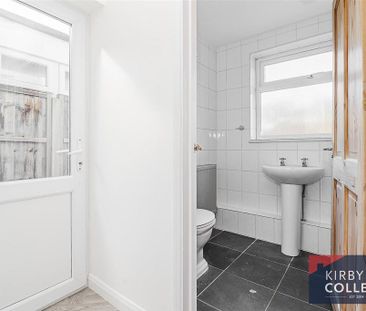 2 bedroom terraced house to rent - Photo 5