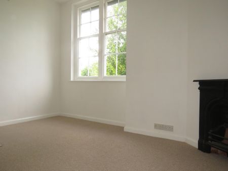 ElmdonRoad, AcocksGreen, BIRMINGHAM - Photo 2