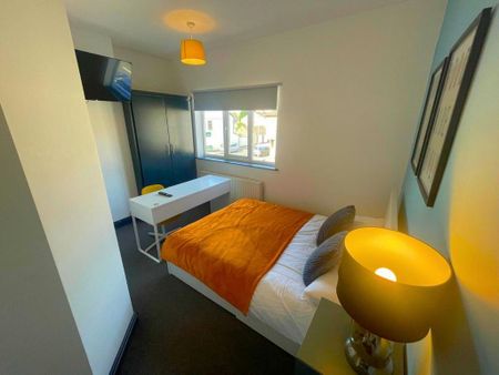 1 bedroom in a house share to rent - Photo 4