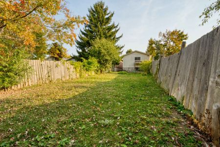 For Lease - 210 Olympic Crescent, London North, Ontario - Photo 5