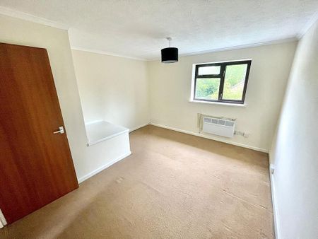 2 bedroom semi-detached house to rent - Photo 4