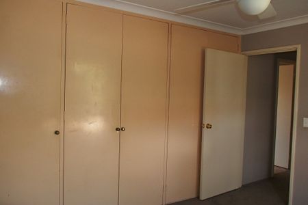 COASTAL LIVING! LIFESTYLE FOCUSSED! & PET-FRIENDLY UNIT WITH A BACKYARD! - Photo 4