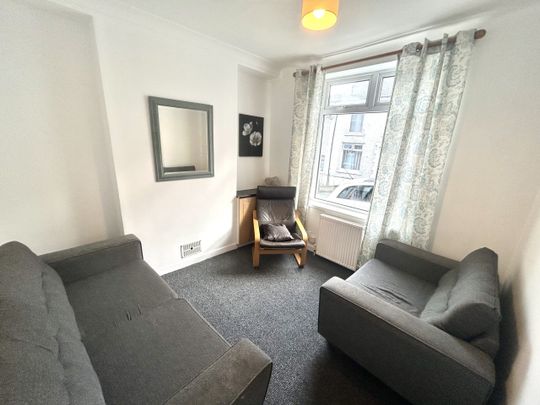Birchwood Avenue, Treforest, Pontypridd - Photo 1