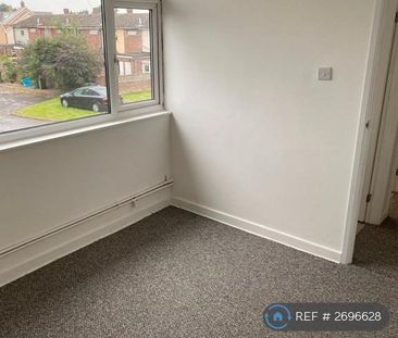 3 bedroom terraced house to rent - Photo 3