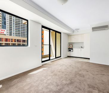 Comfortable Studio in a Prime Central Sydney Location - Photo 2