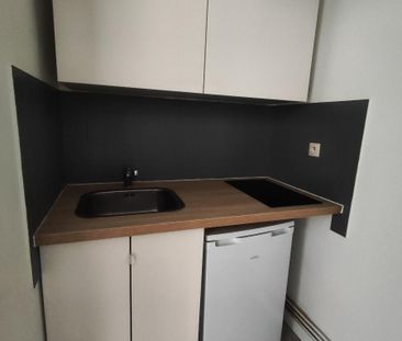 Location Appartement 22m² POITIERS 86000 - Photo 3