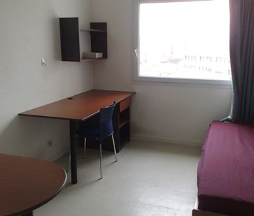 Location Appartement 1 pièce 22m² AMIENS 80000 - Photo 1