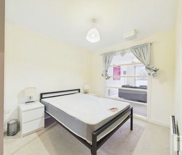 Evergreen Mews :: Salford - Photo 4