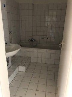 Geräumige 2 ZKB Wohnung in Wiesbaden - Foto 2