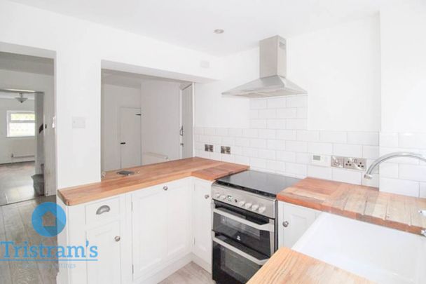 3 bed Mid Terraced House for Rent - Photo 1