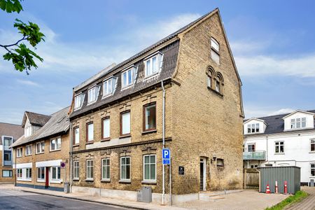 <b>Lys og delevenlig lejlighed på Torvegade – perfekt til studerende eller til deleboende</b> - Photo 5
