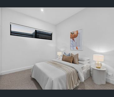 Hi, I’m Your Brand-New Home Where Style Meets Sophistication - Photo 5