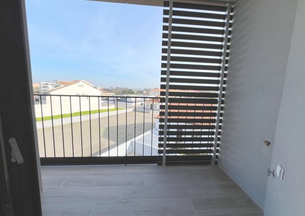 2 bedroom flat as new for rent in Aradas!