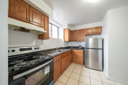 For Lease - 1042 Sheppard Avenue Unit# G2, Toronto, Ontario - Photo 2