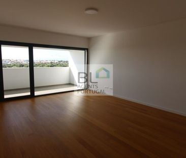 3 room luxury Apartment for rent in Faro, Distrito de Faro - Photo 5