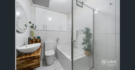 Versatile Family Living with a Self-Contained Granny Flat! - Photo 3