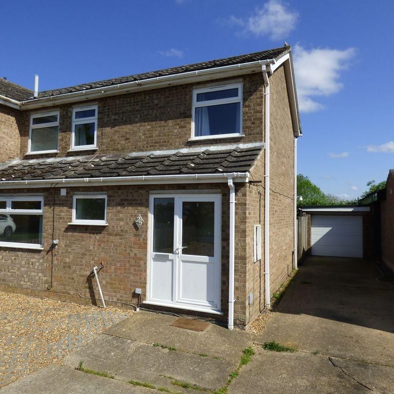 3 bedroom semi-detached house to rent - Photo 1