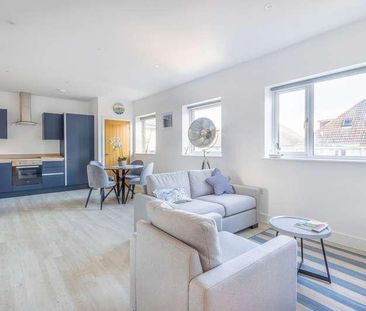 Southwood Avenue, Bournemouth, BH6 - Photo 3