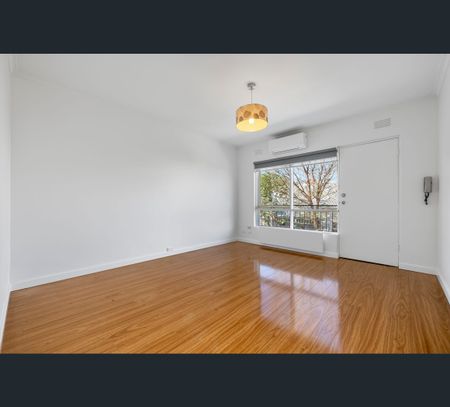 11/11 Tattenham St, Caulfield East, Vic 3145 - Photo 3