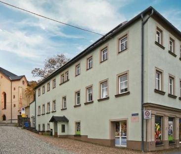 Großzügige 4-Raum-Wohnung in zentraler Lage in 09619 Sayda - Photo 1