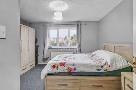 Braithwaite Drive, Colchester Essex, CO4 - Photo 2