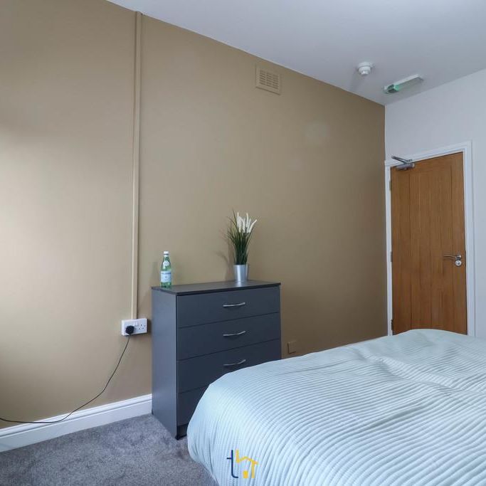 1 bedroom in a house share to rent - Photo 1