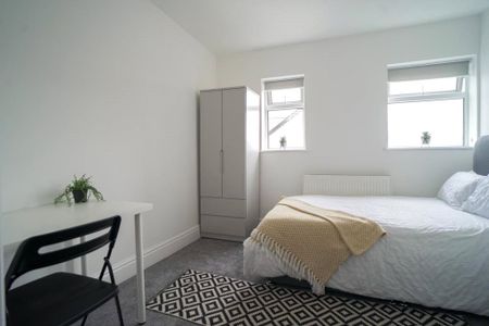 4 bedroom house to rent Charlotte Road, Sheffield, South Yorkshire, S1 - Photo 5